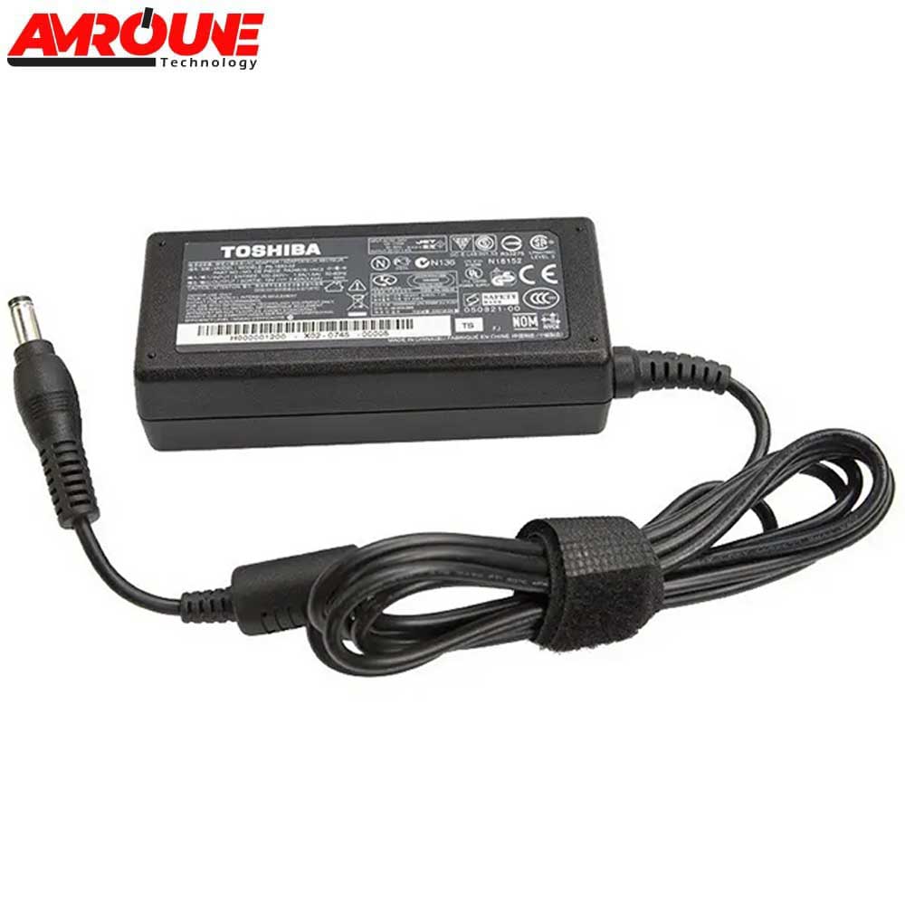 Chargeur toshiba 19v-4.74a 5.5*2.5(cartonné)